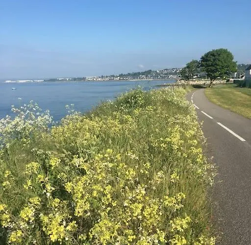 Hébergement de vacances Maison Meublée *